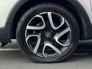 /photos/12925/9df8d9bb-bc86-3f02-6de1-37ea41a39277_i320x240.jpg