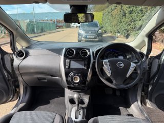 /photos/12925/b8e8ed1b-7c29-e86d-7710-f0440a45b095_i320x240.jpg